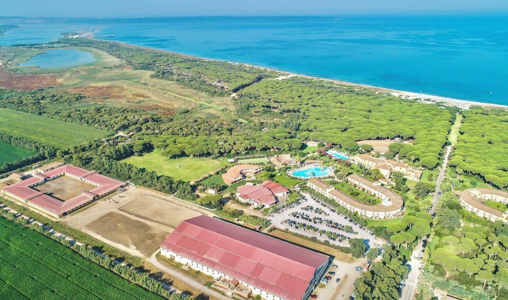 Hotel Ribot with pool in Arborea