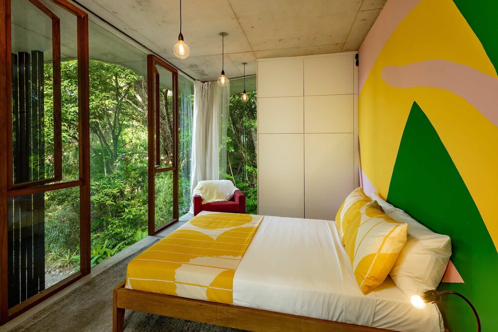 The Planchonella House - Eco Stay de Luxe