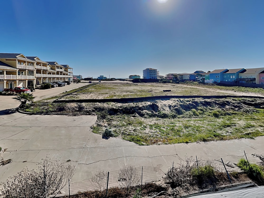 Sunday Villas Sunday Funday by Silver Sands Vacation Rentals