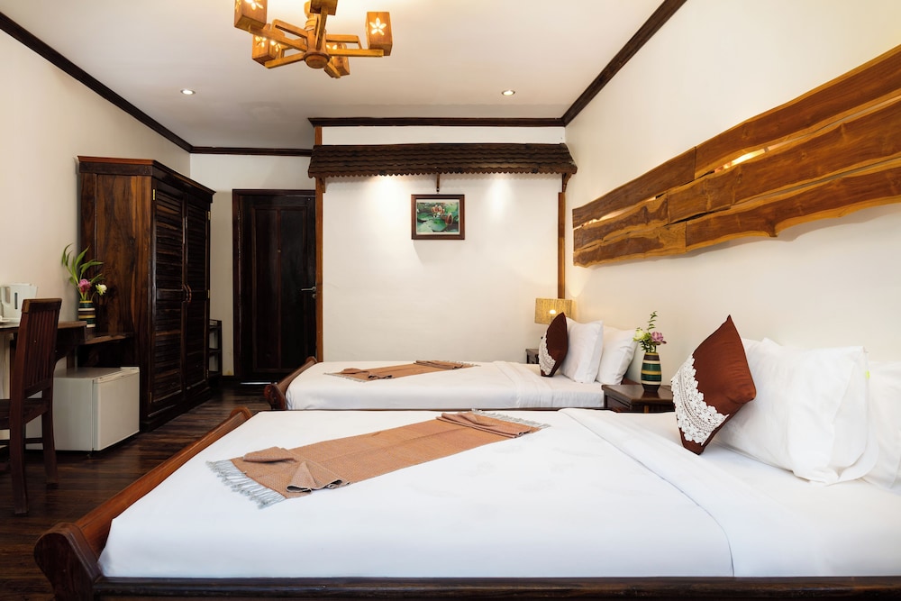 Khmer Lodge