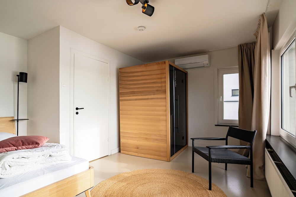 Maas Suites - The River House