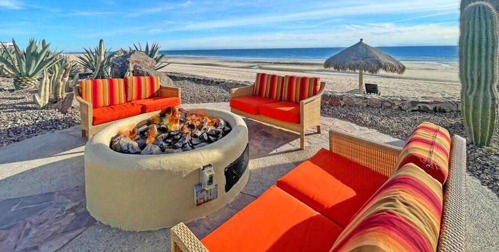 Hidden Gem Villa With Serene Beach Pool Access