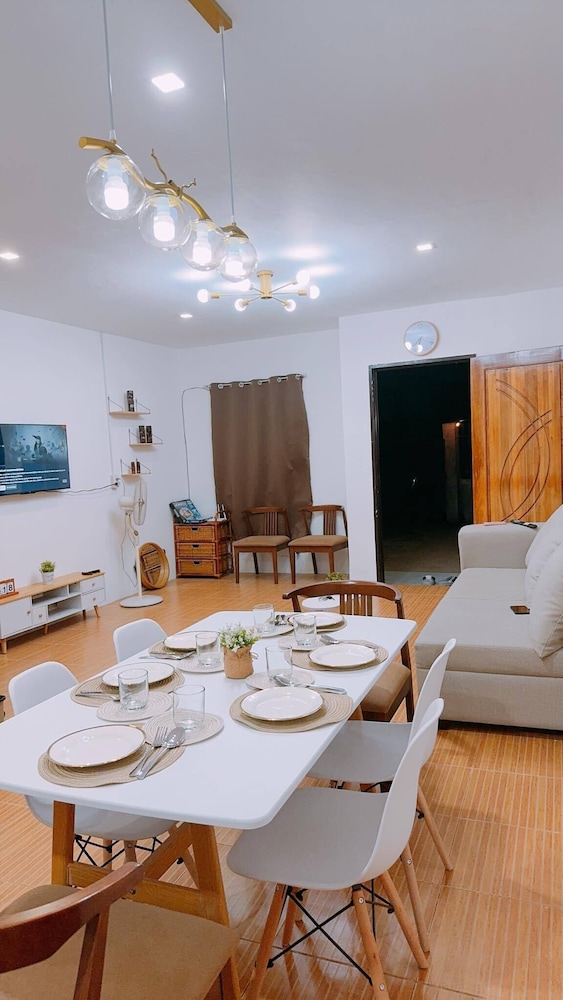 Family Island House in Casa Verde Mati City