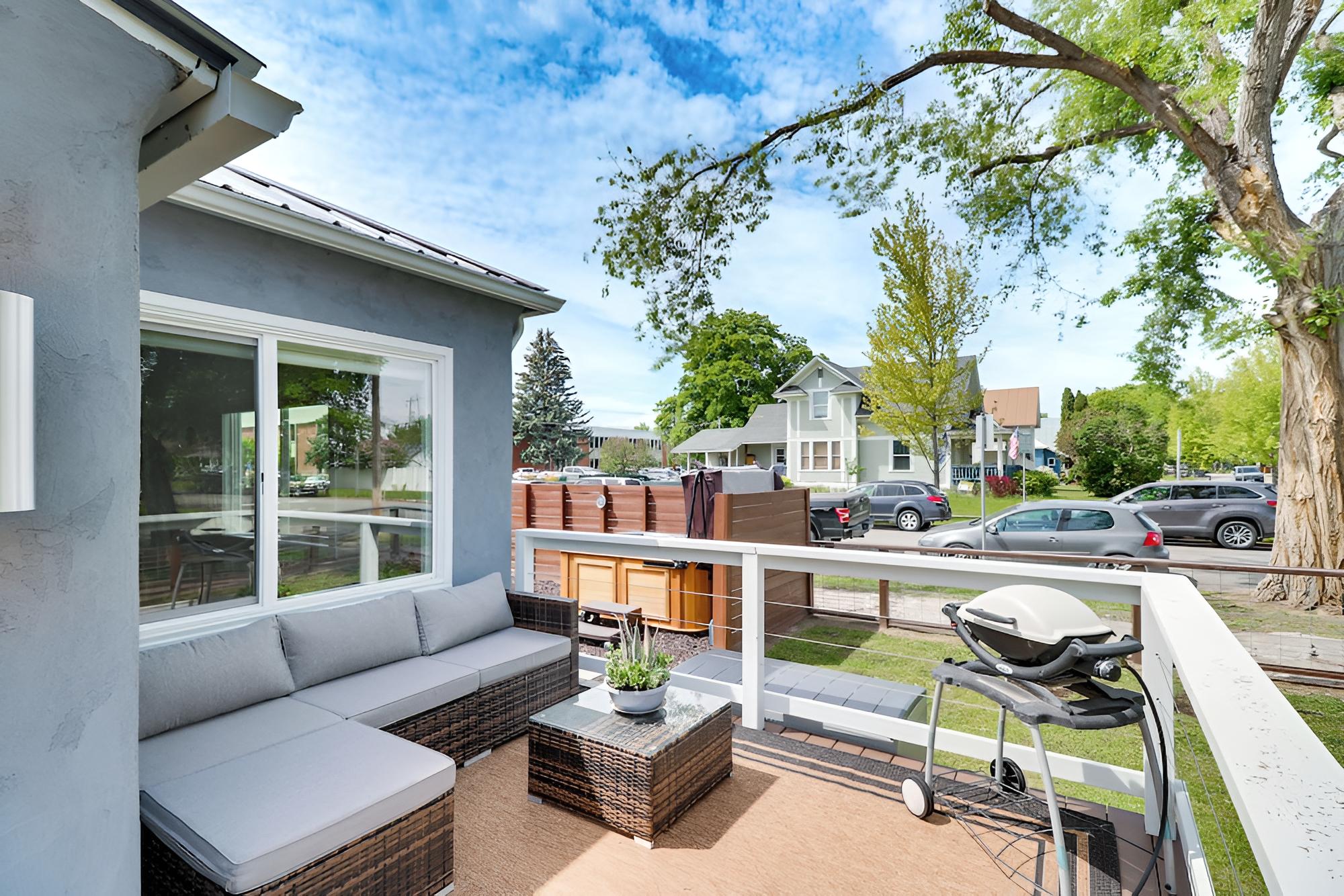 Photo 12