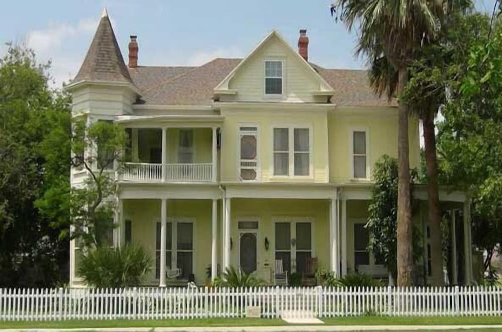 Angel Rose Bed & Breakfast