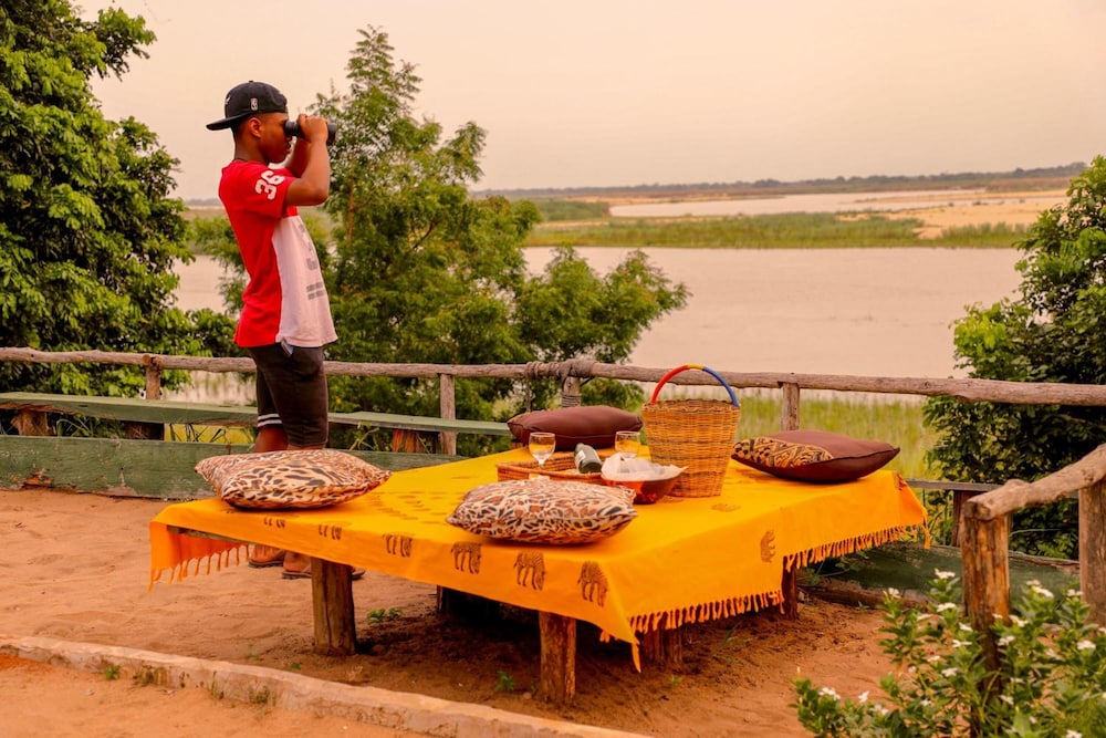 Selous Butembo Tented Lodge Lotus