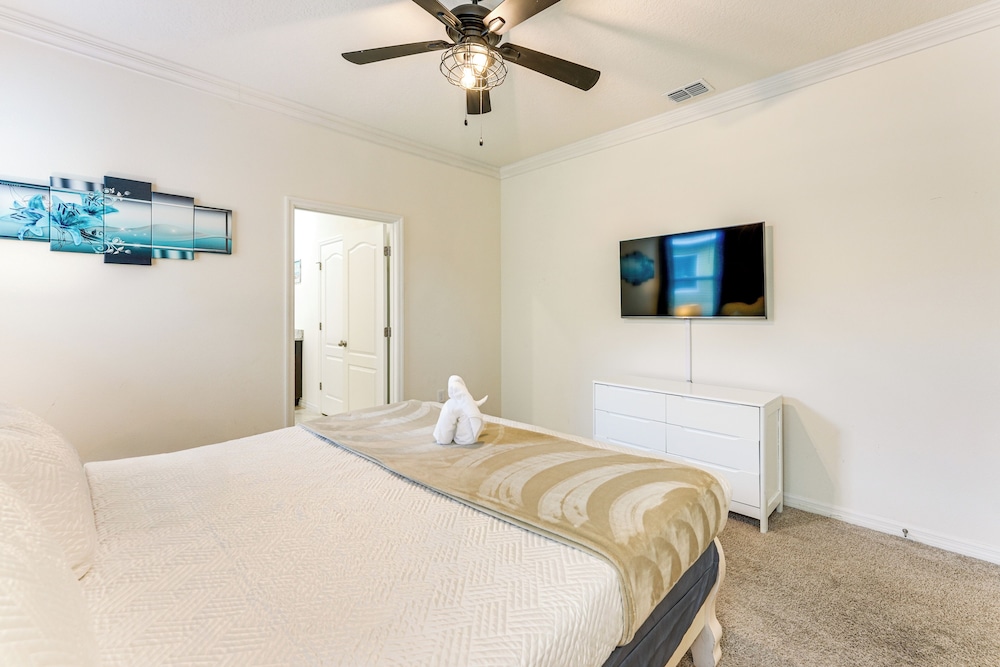 10 Mi to Disney World: Oasis w/ Resort Amenities!