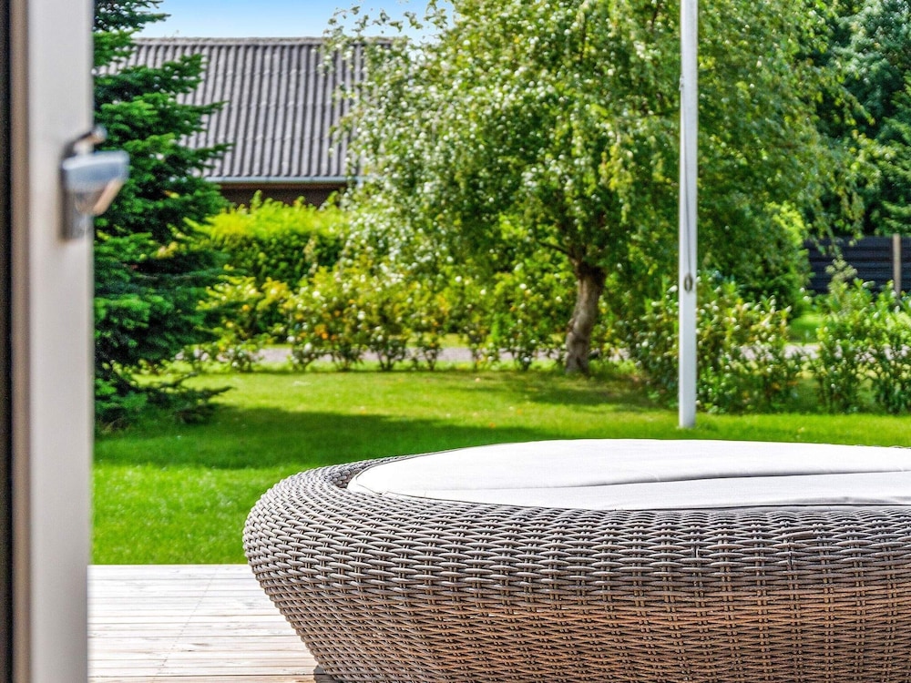 9 Person Holiday Home in Vaeggerlose view 2