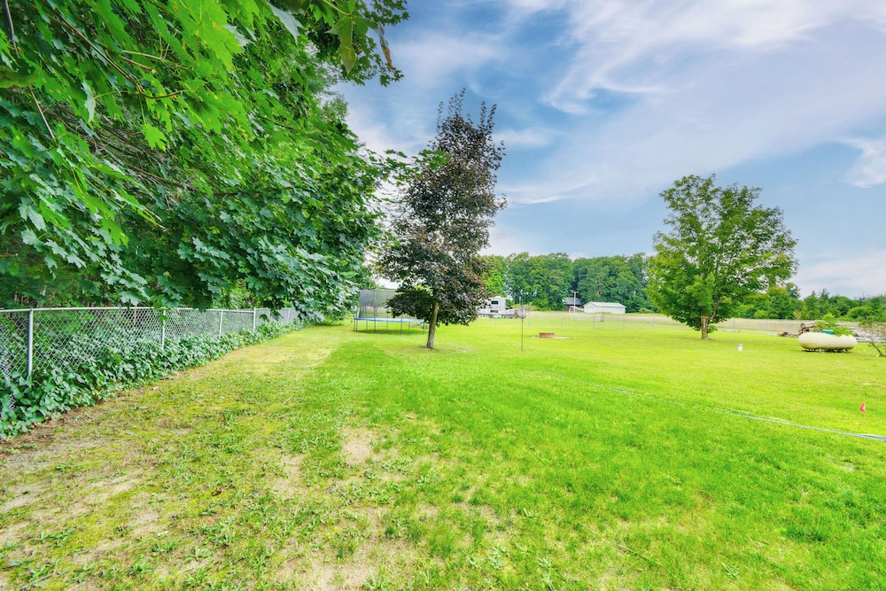 2 Mi to Turtle Creek Casino: Home w/ Game Room!