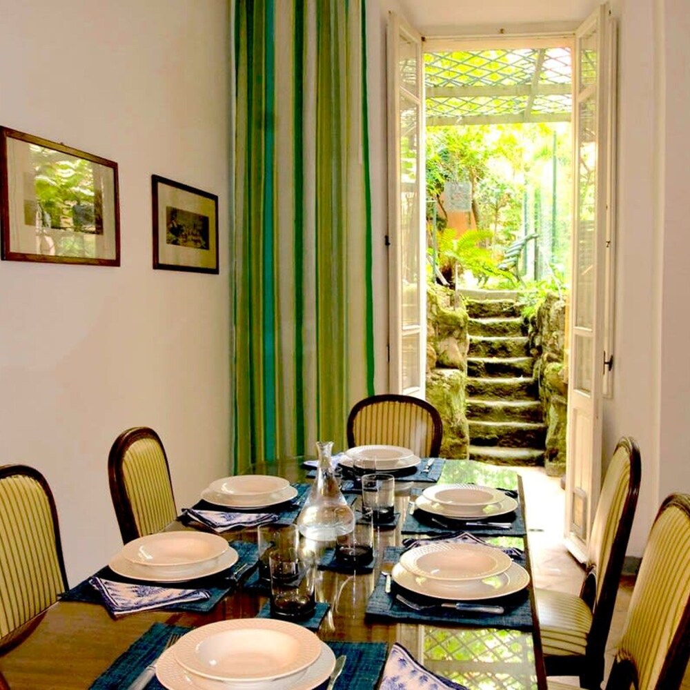 Rome With a Garden Delightful 1 Bedroom Apartment With Private Garden in Historic Trastevere
