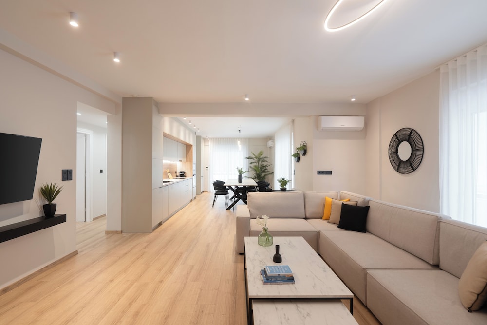Upscale Apartment in Chalandri with Large Terrace