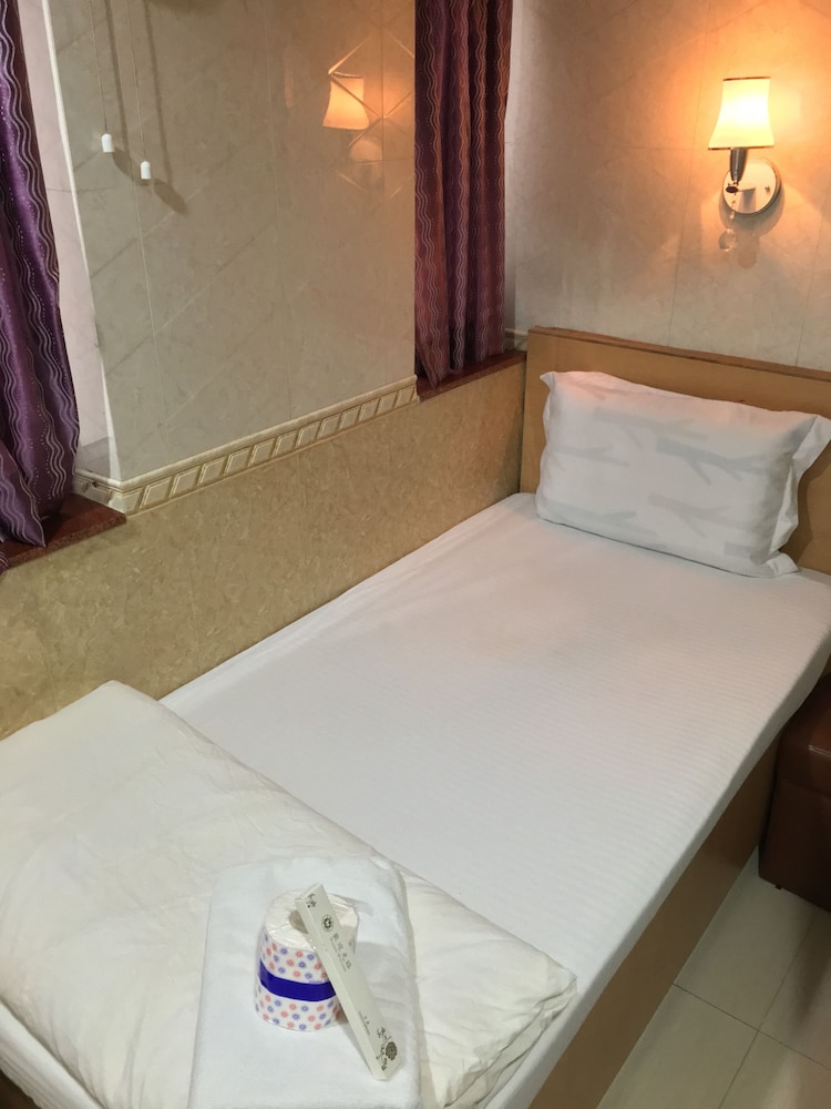 Everest Guest House