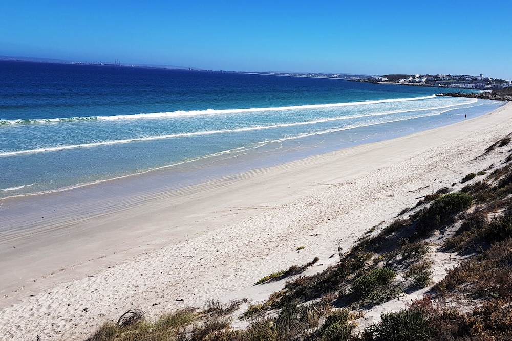 Seasons of Serenity, Langebaan 8-sleeper