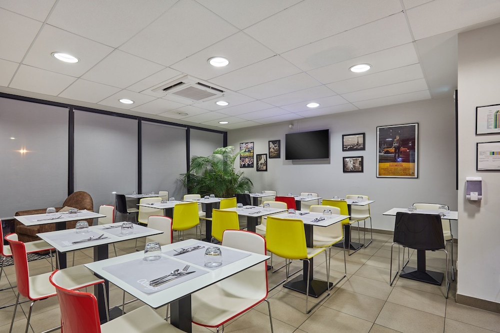 Appart'hôtel Odalys City Campus - Paris Rueil Malmaison