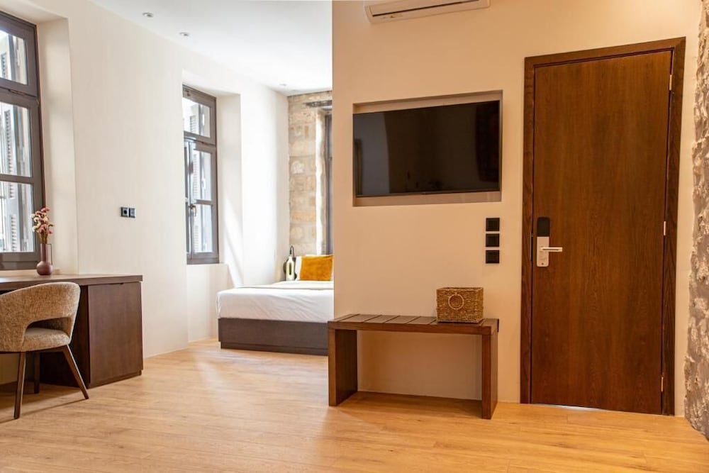 Epitome Suites