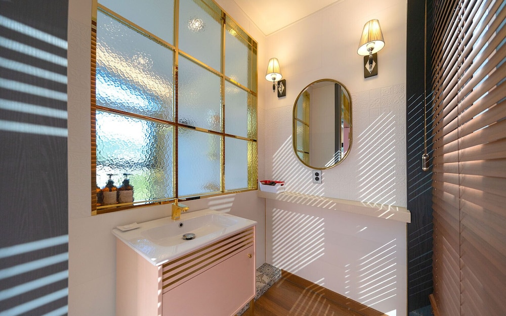 Ulsan Byeoldam Eunchae Pool Villa