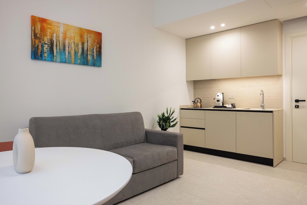 Nora's Suites