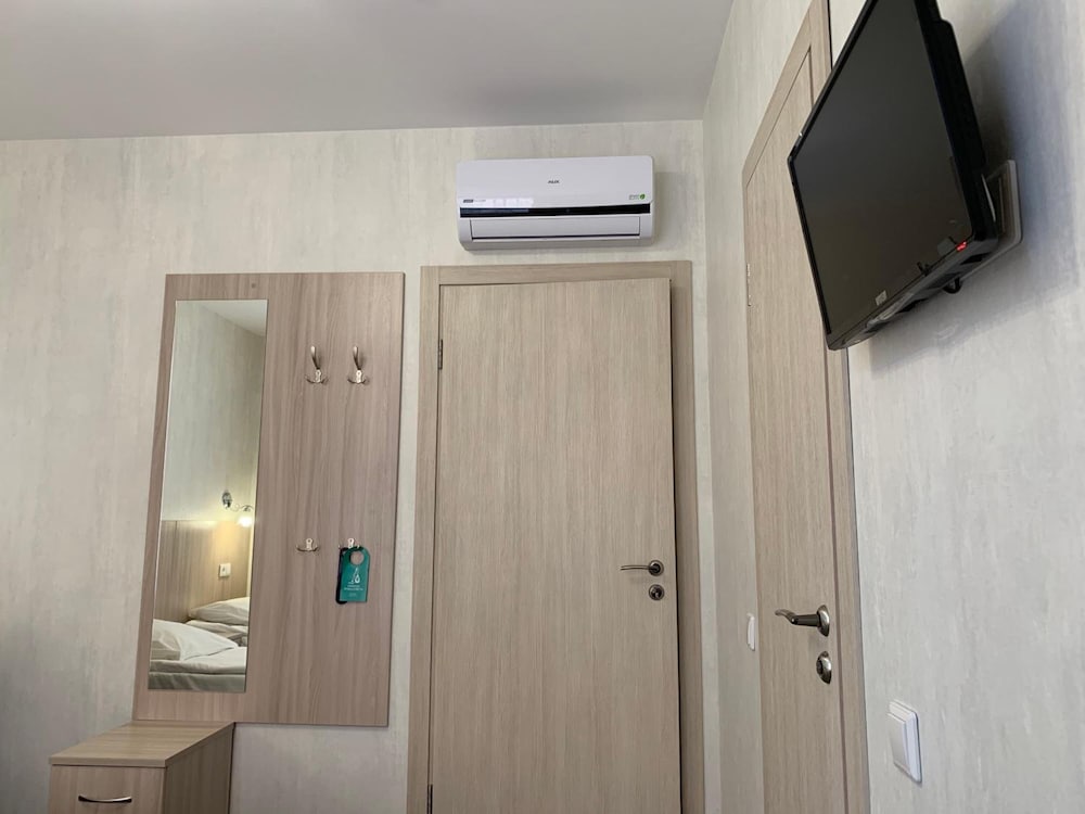 Matrix Hotel