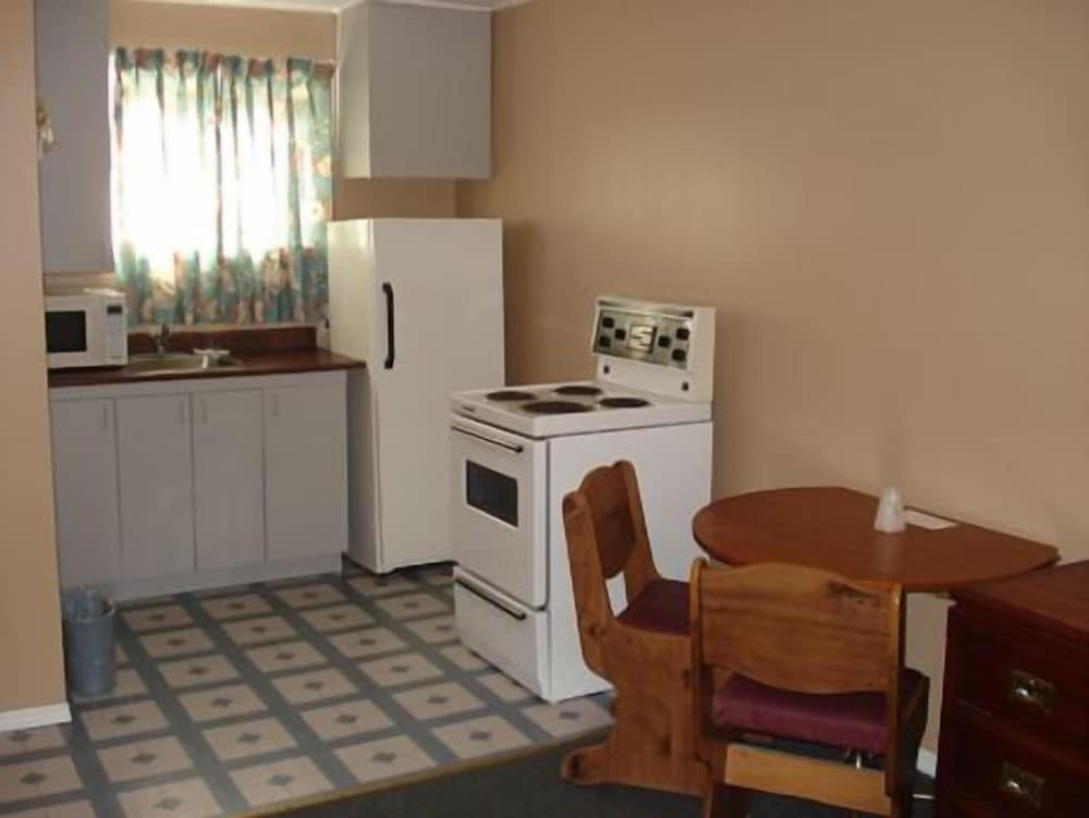 Sportsman Motel