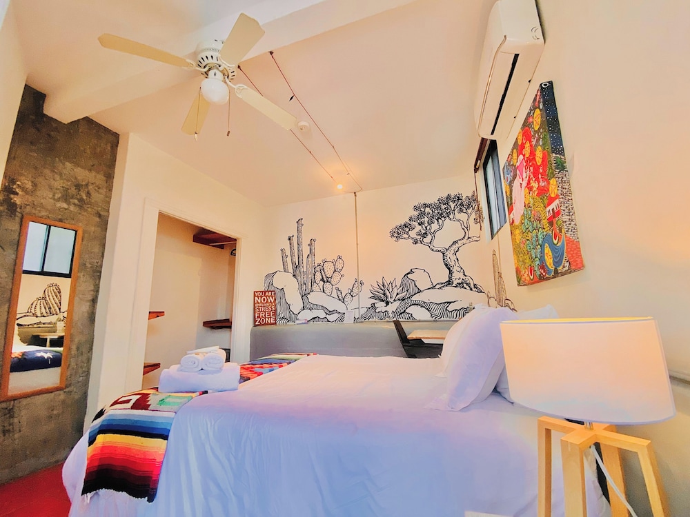 Perro Surfero Hotel Boutique - Todos Santos, BCS
