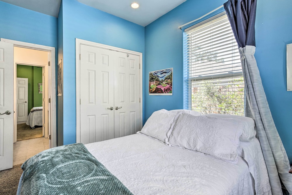 5 Mi to Bourbon Street: Nola Home w/ Fenced Yard!