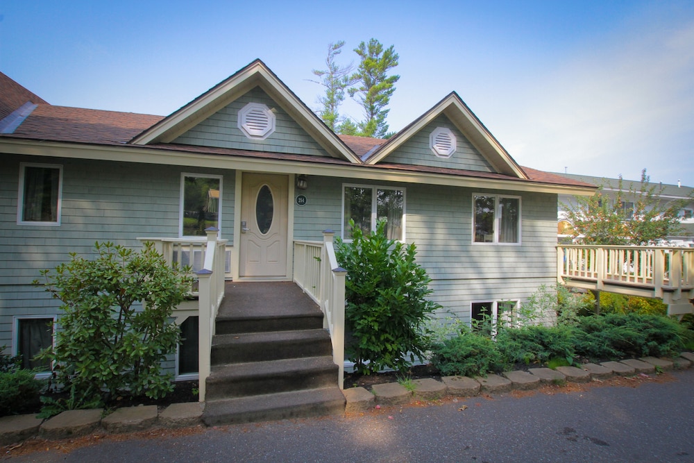 Sheepscot Harbour Village Resort