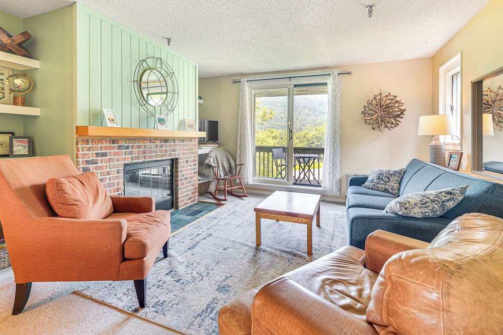 Walk to Bolton Valley Resort: Condo w/ Mtn Views!