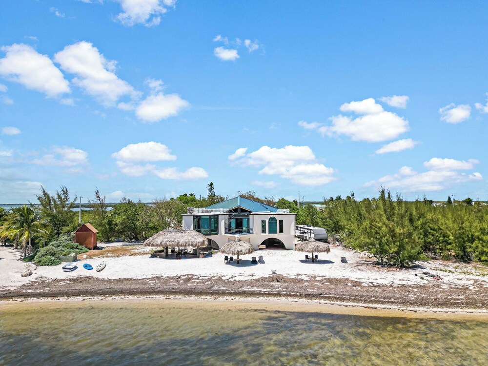 Barnacle Resort