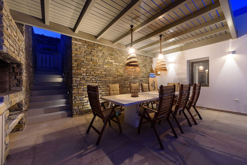 Rising Sun sea View Villa Near the Beach Paros