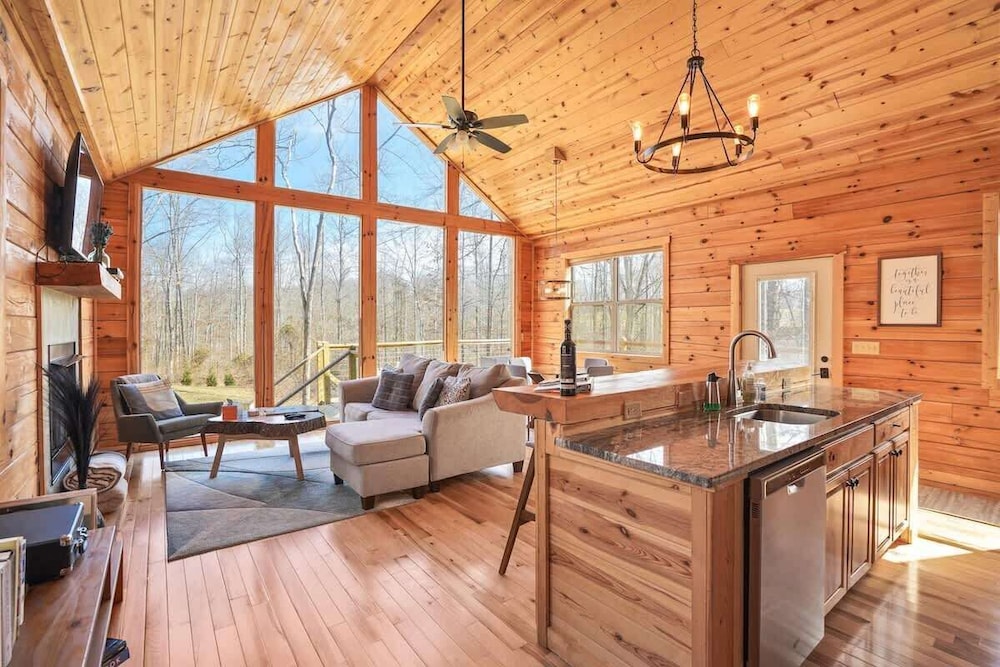 Fern Haven A Modern Take on Hocking Hills Cabins