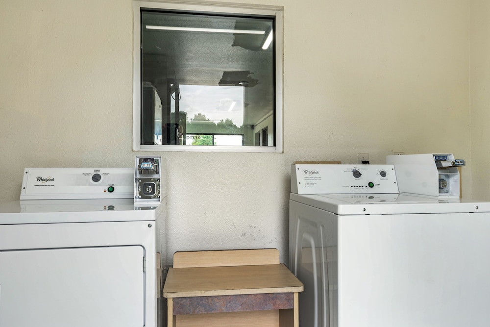 Studio 6 Lafayette, LA – I-10 & I-49 N