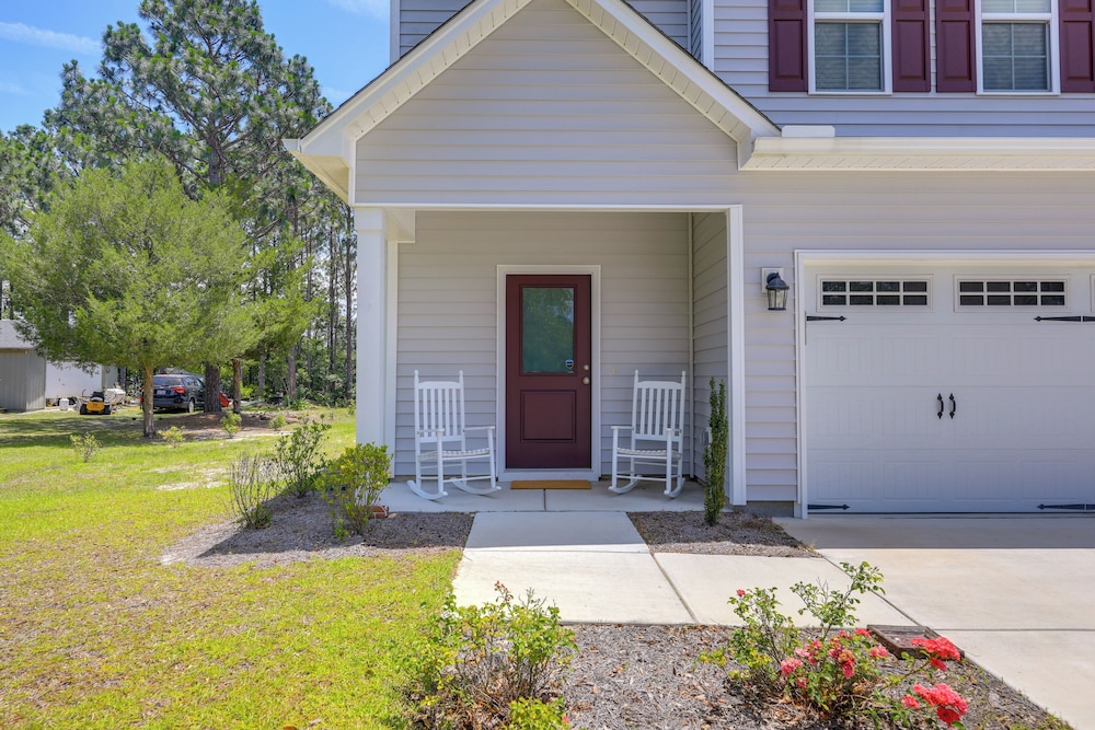 Holly Ridge Vacation Rental ~ 5 Mi to Beach