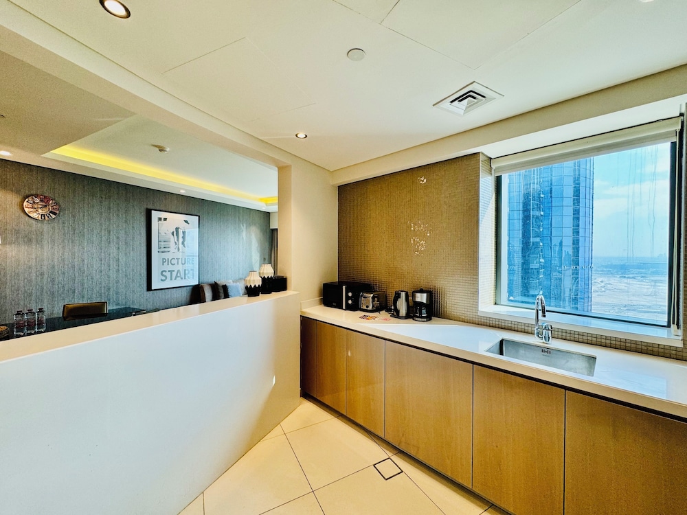 Venduras Cozy 3BR at Damac Tower