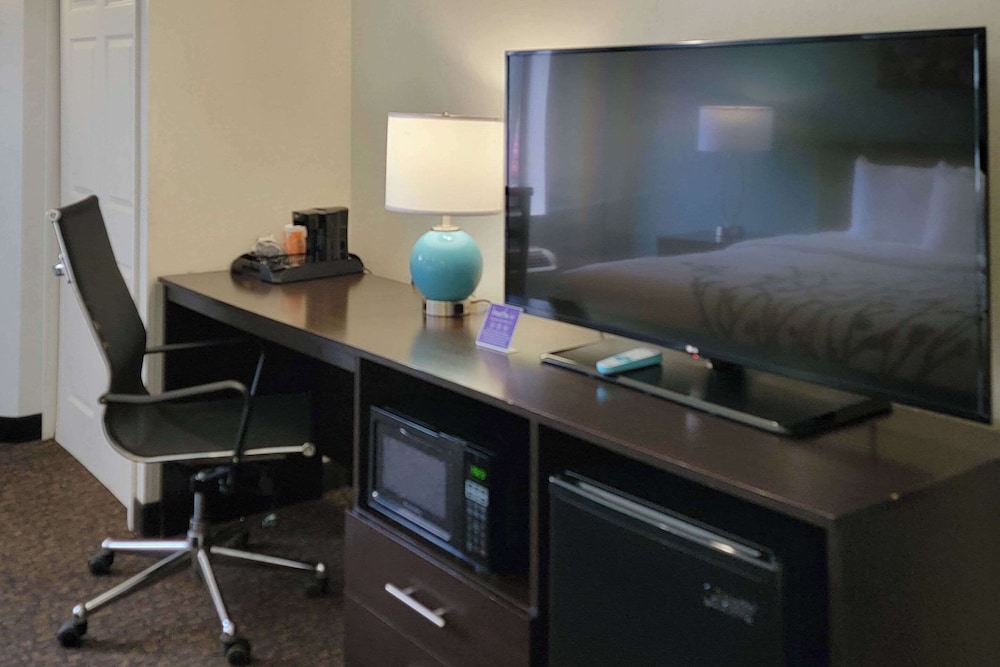 Sleep Inn Bessemer Helena - Property Image 3