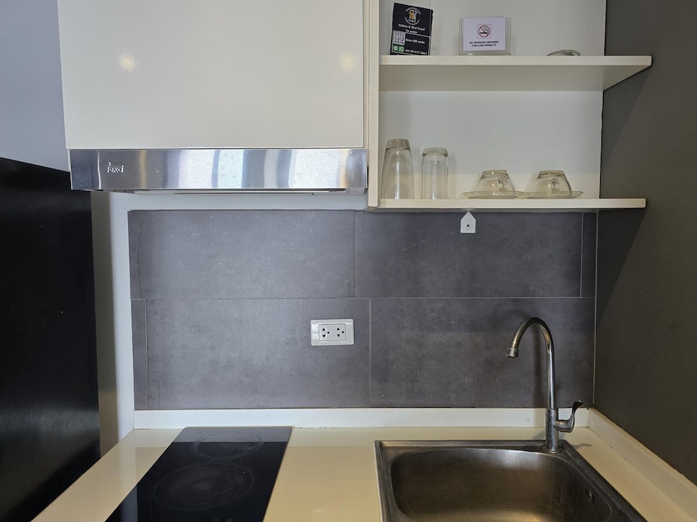 1 BR Condo in good location NV402