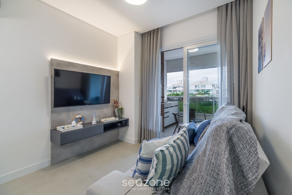 Apart in Cond. w/ Pool 400m From the Beach Tdb0101