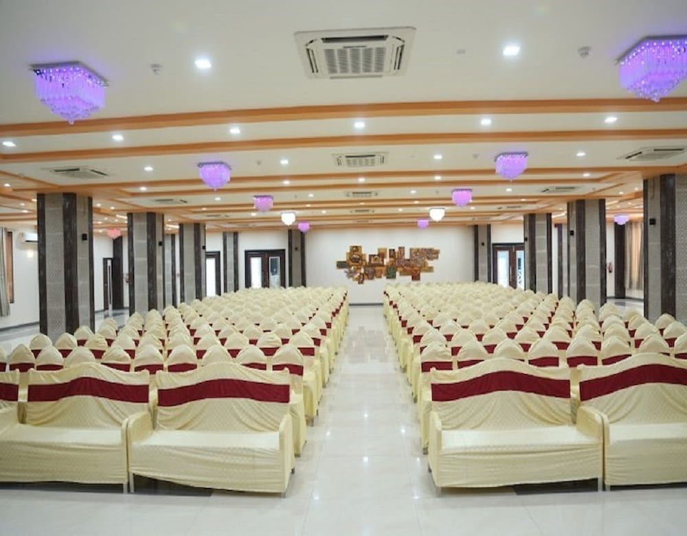 meeting & event spaces