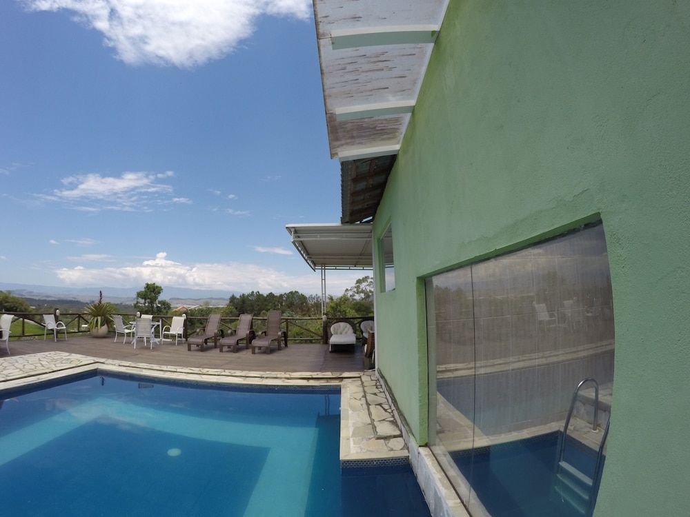 Pousada Penedo House