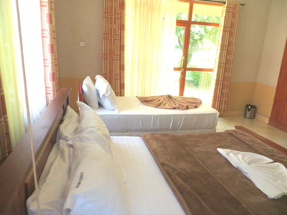 MIKUMI RESORT AND SAFARI HOTEL view 3