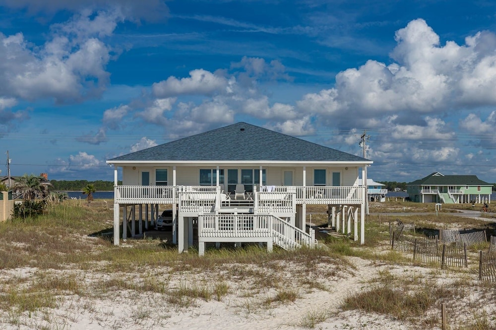 Howell Gulf House 2865 4 Bedroom Home view 4