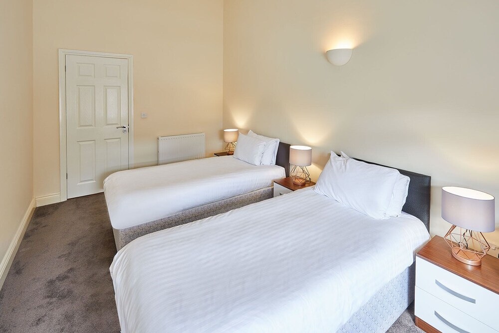 Whitley Bay Vacations - Host Stay Sea View Montague Apartments - Property Image 6