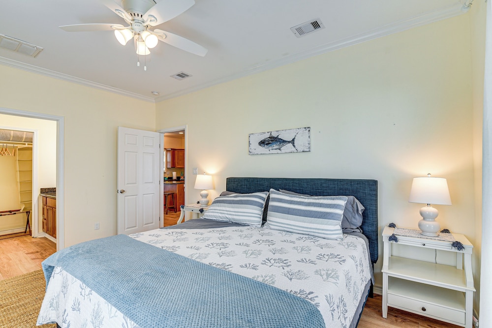 Gulf Views: Beachfront Bolivar Peninsula Escape!
