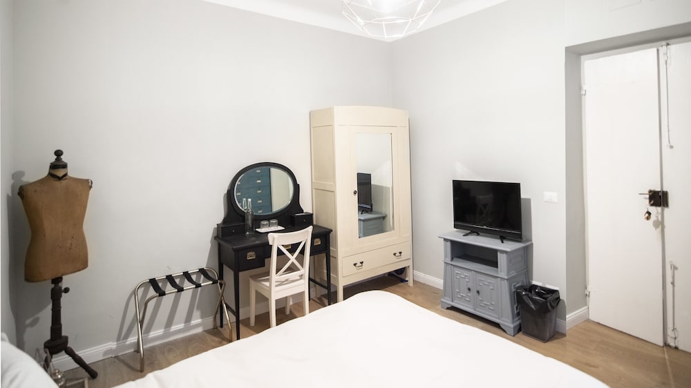 La Piazzetta Rooms