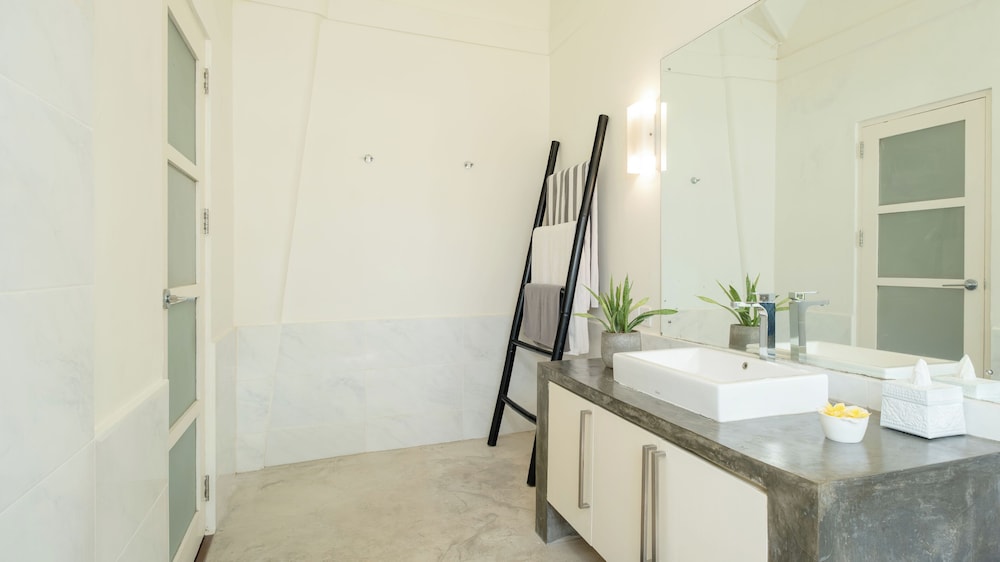 Villa Merta Sari 8 by Villa Finder