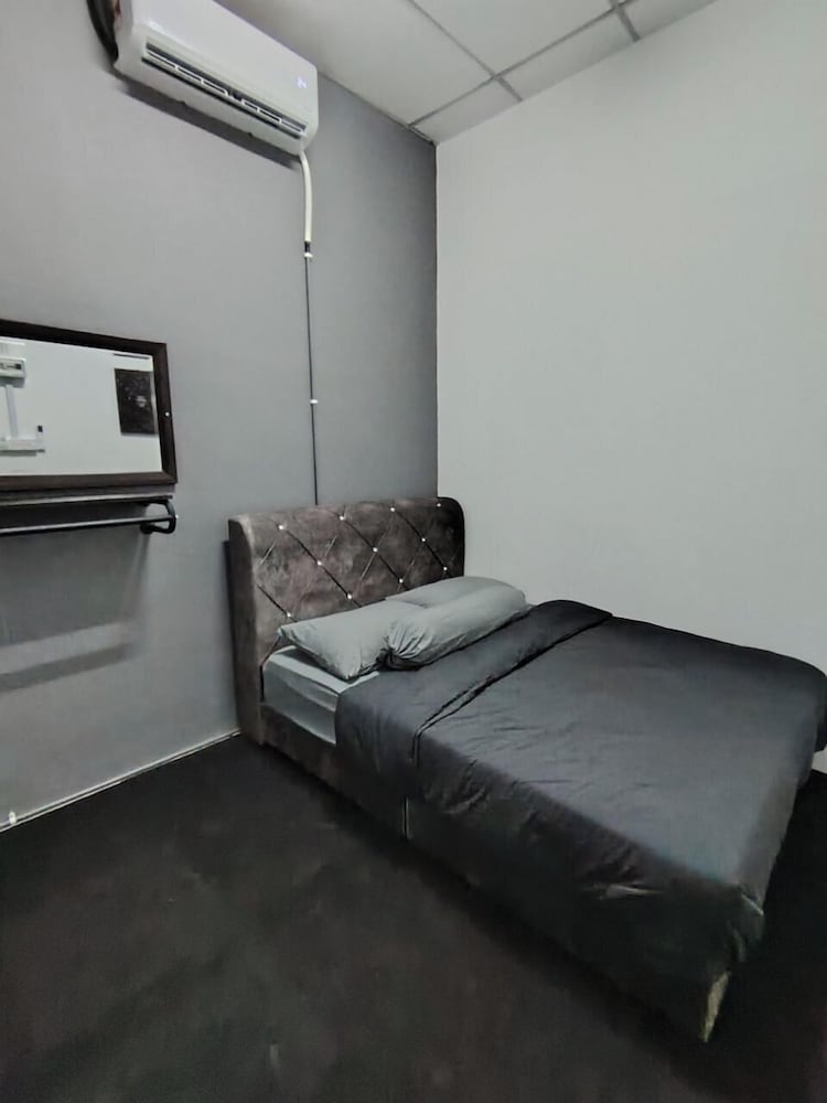MIA Hostel for Traveller