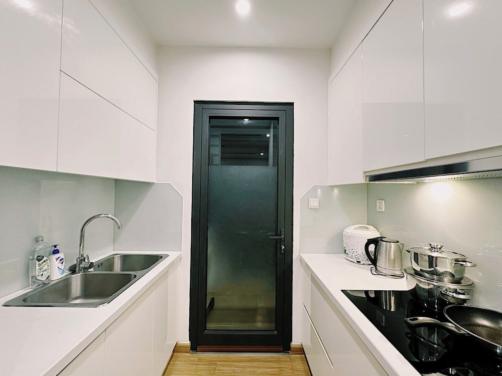 Sunny - Vinhomes Skylake Residences