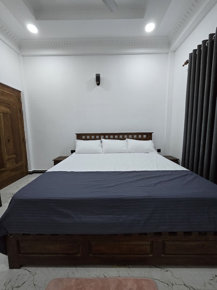 Munril Guest