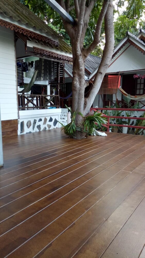 Comon Bungalow - Hostel