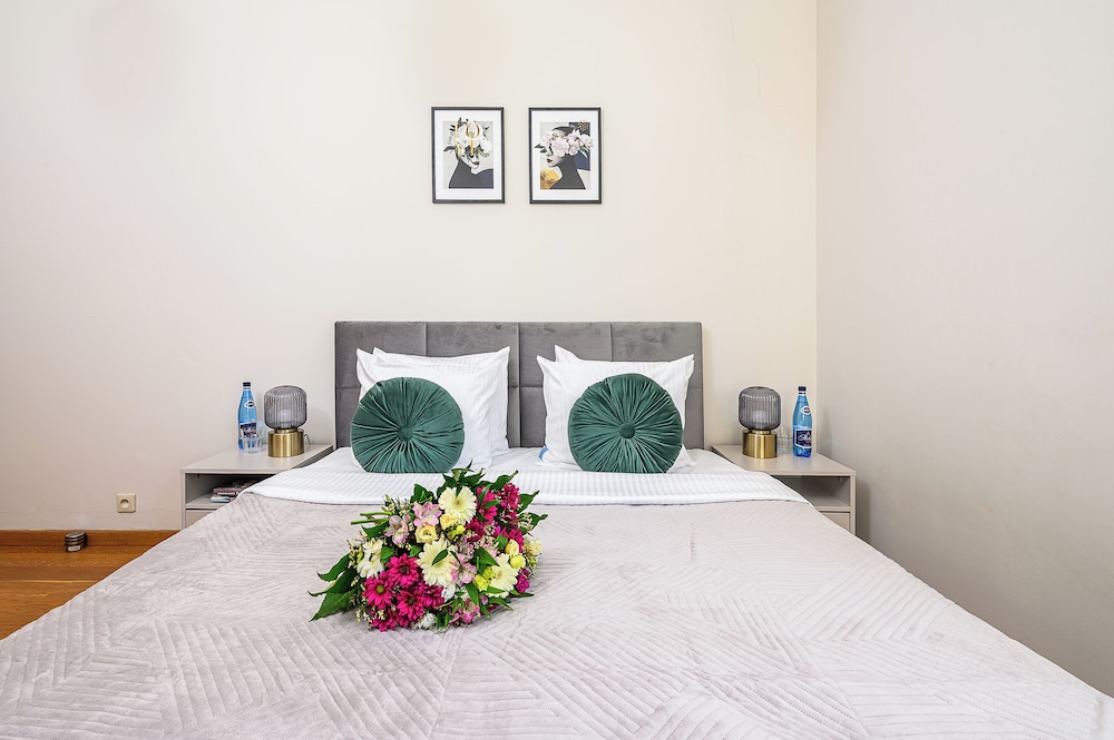 Lumina stylish apartment with parking