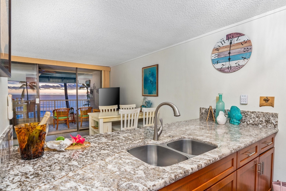 Kona Reef F22 1 Bedroom Condo
